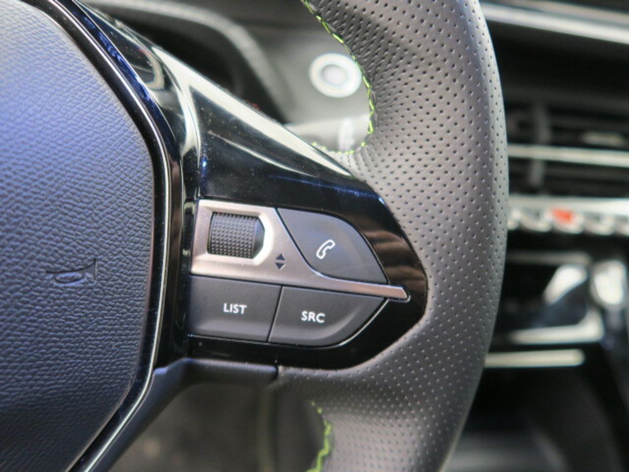 Peugeot 2008 Eléctrico GT 156 (115kW) - foto 9