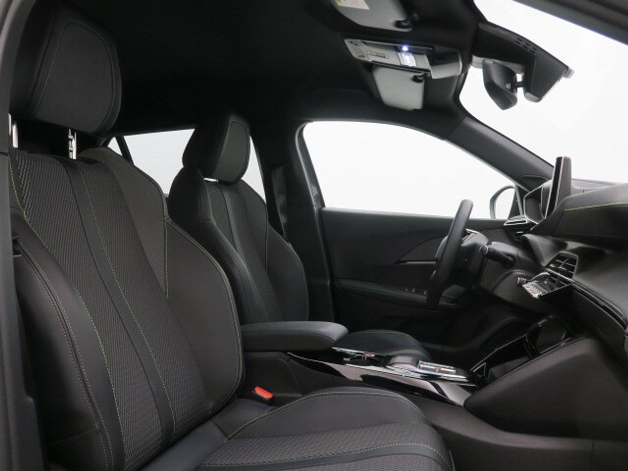 Peugeot 2008 Eléctrico GT 156 (115kW) - foto 14