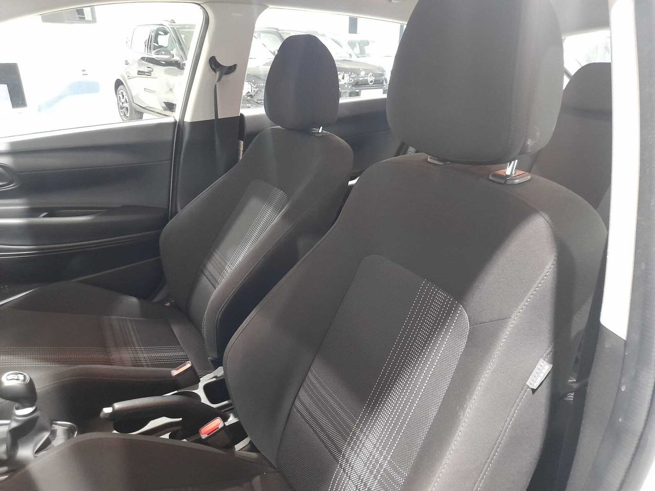 Hyundai Bayon 1.2 MPI Essence - foto 11