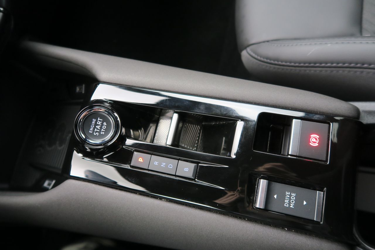 Alfa Romeo Junior Elettrica Speciale 115kW (156CV) - foto 9