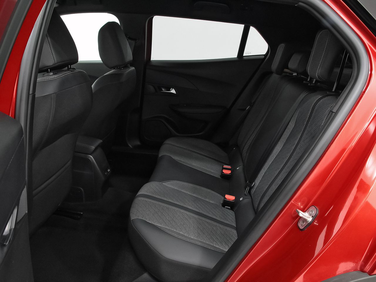 Peugeot 2008 Allure Puretech 100 S&S 6 Vel. MAN - foto 9