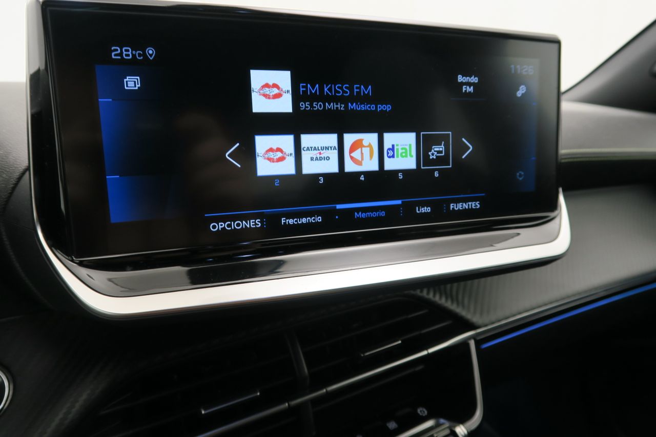 Peugeot 2008 GT Puretech 130 S&S EAT8 - foto 14