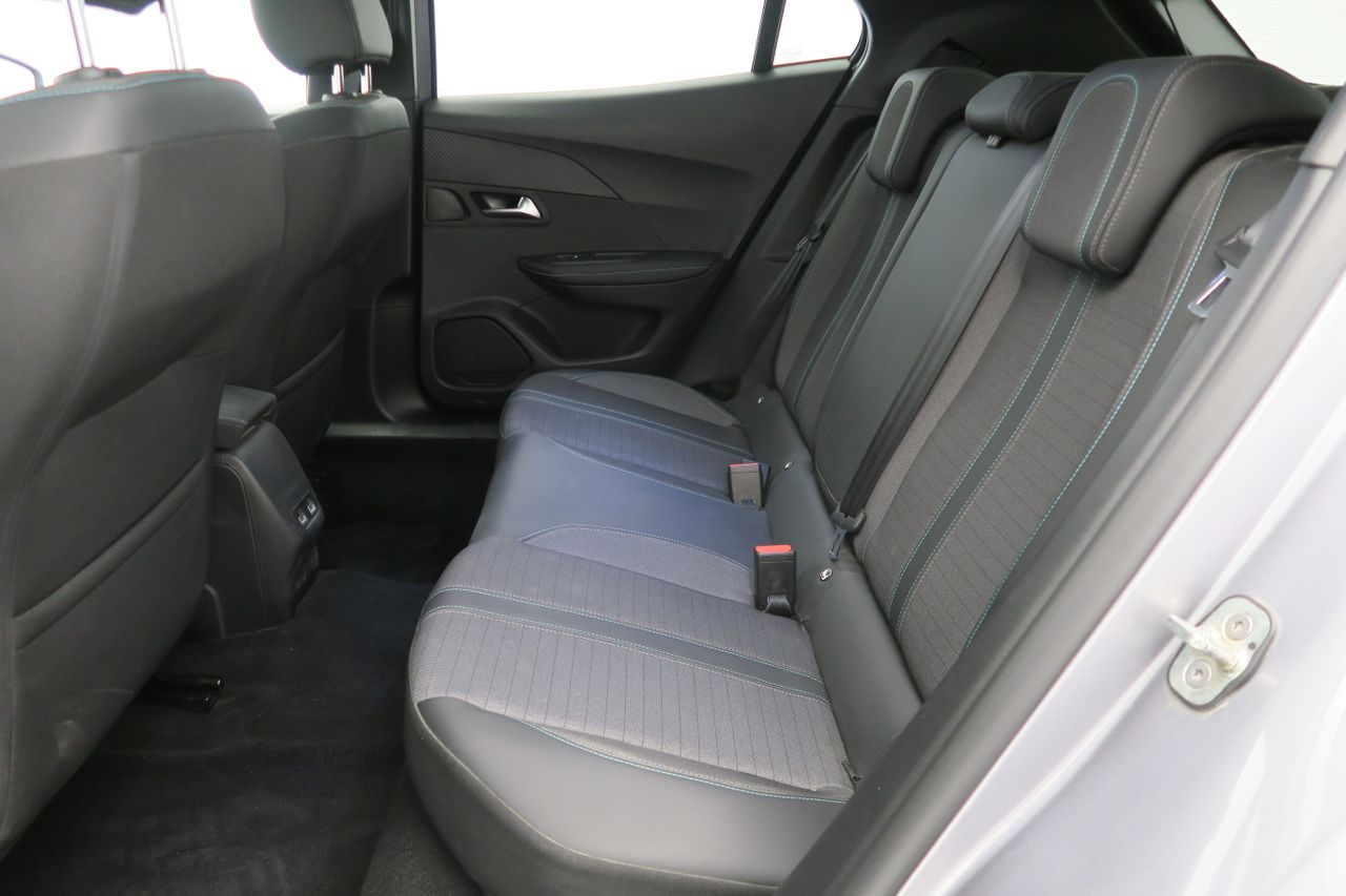 Peugeot 2008 Allure Puretech 100 S&S BVM6 - foto 14