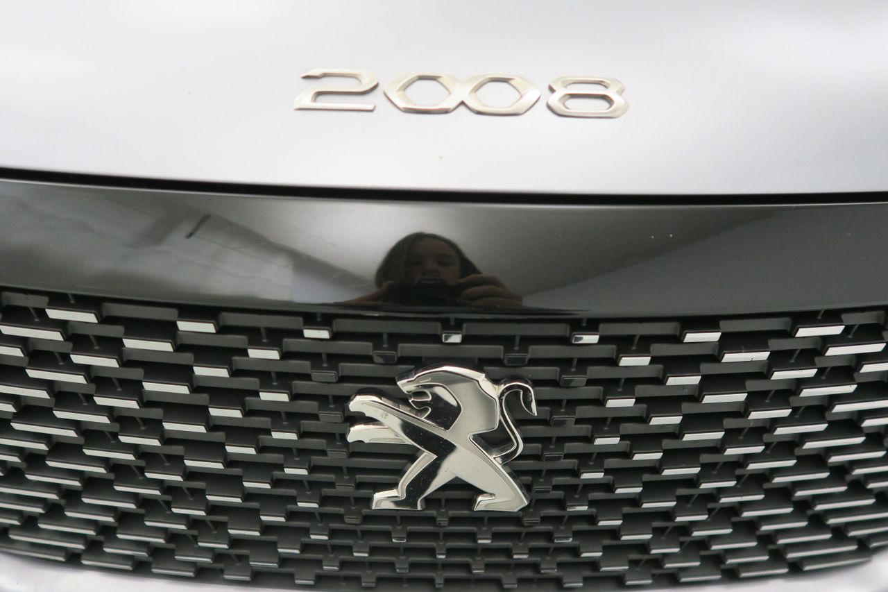 Peugeot 2008 Allure Puretech 100 S&S BVM6 - foto 17