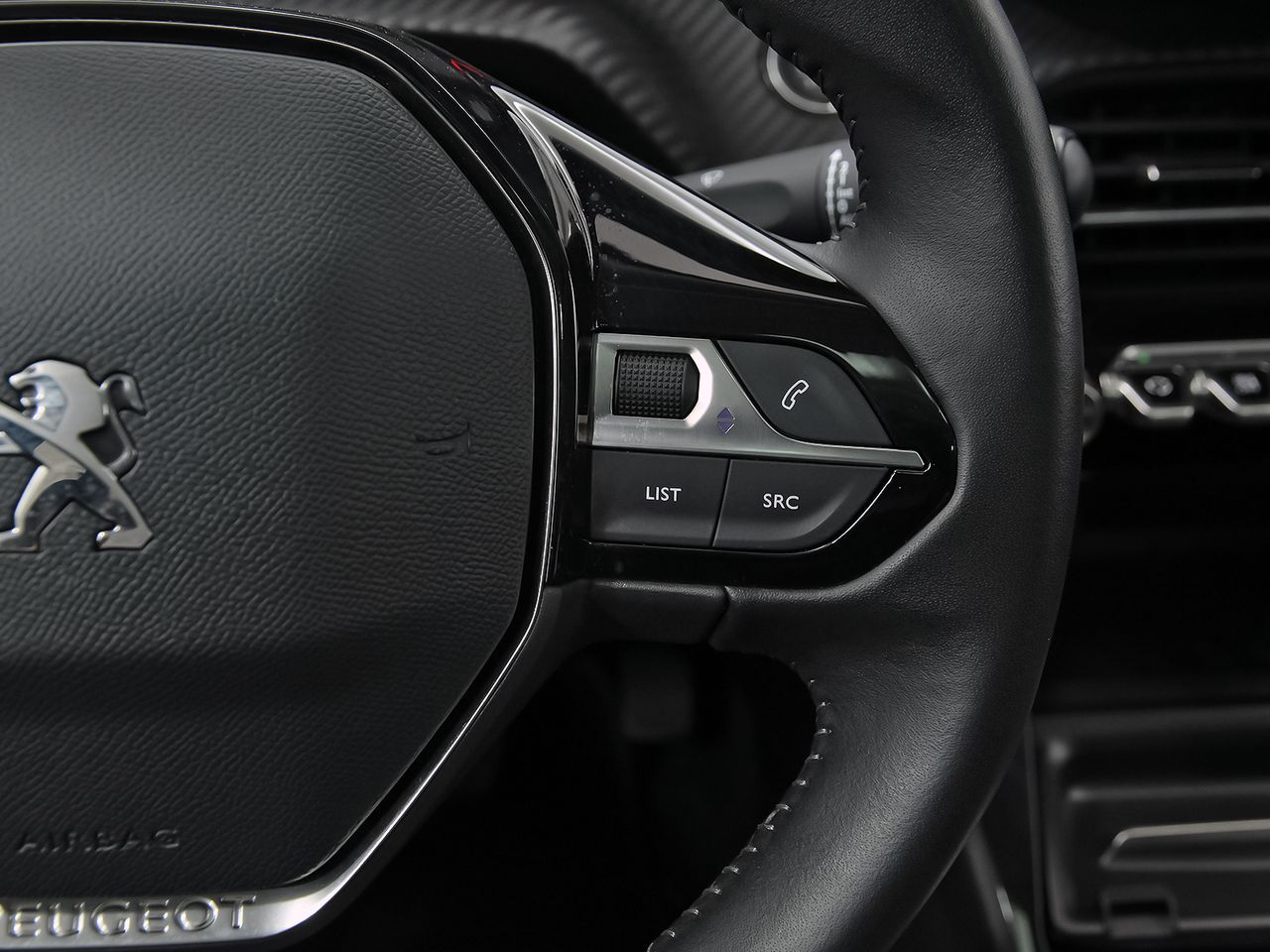 Peugeot 2008 Allure Puretech 100 S&S BVM6 - foto 20