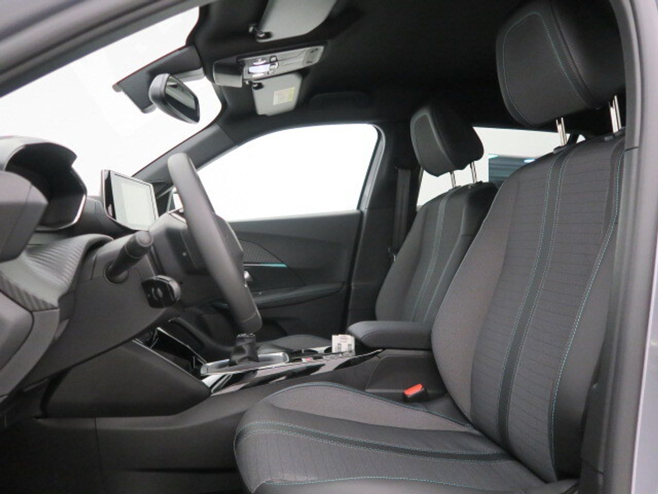 Peugeot 2008 Allure Puretech 130 S&S 6 Vel. MAN - foto 15