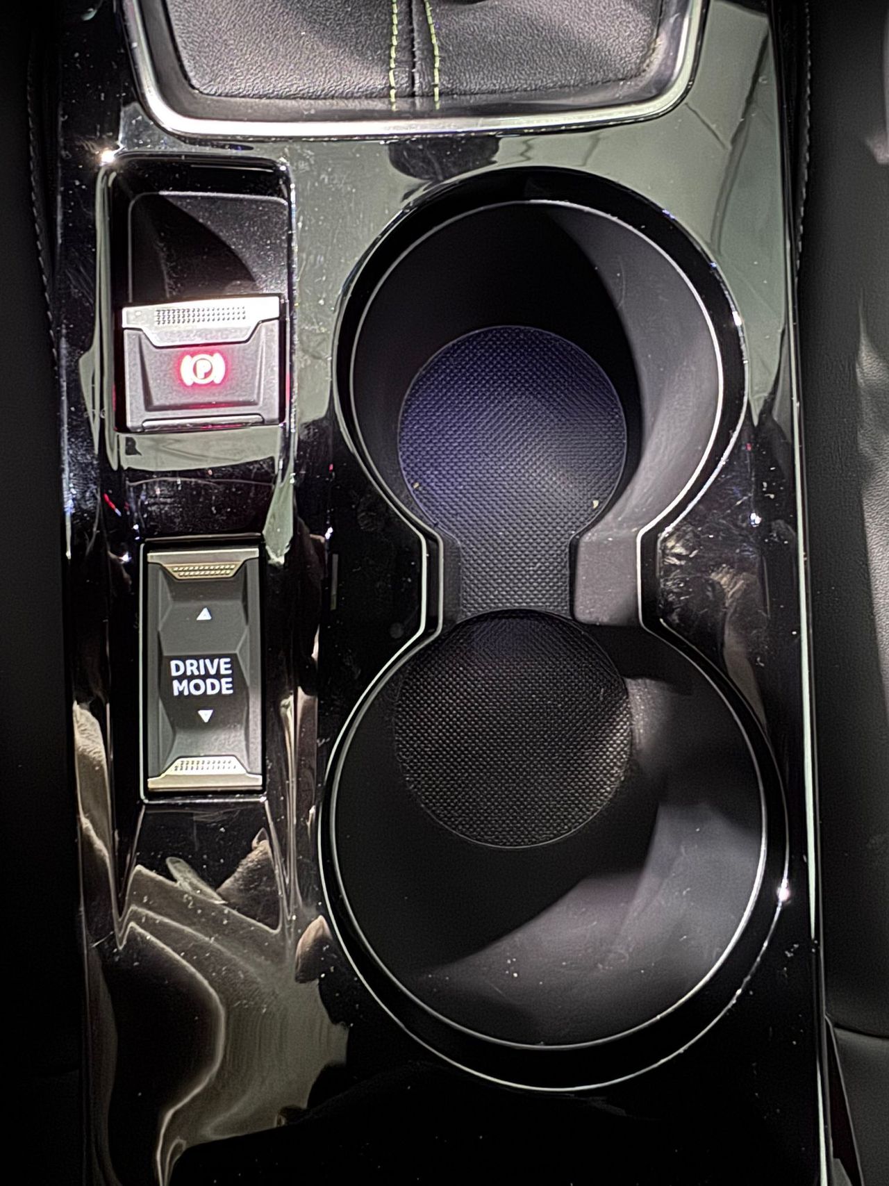 Peugeot 2008 GT Puretech 130 S&S BVM6 - foto 21