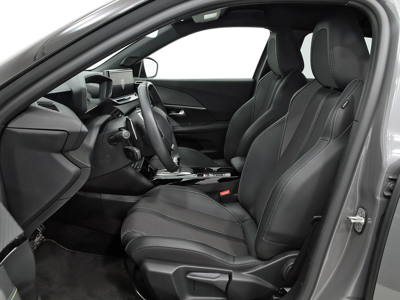 Peugeot 2008 GT Puretech 130 S&S EAT8 - foto 8