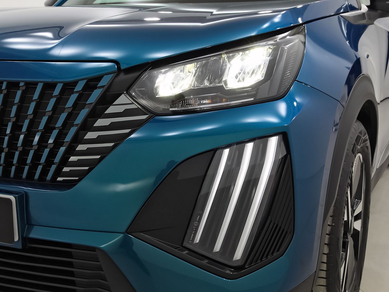 Peugeot 2008 N2008 Allure Hybrid 145 eDCS6 - foto 34