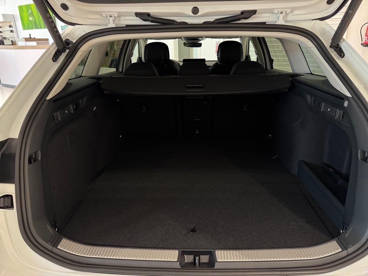 Skoda Superb Combi 1.5 TSI iV P-HEV DSG Selection - foto 7