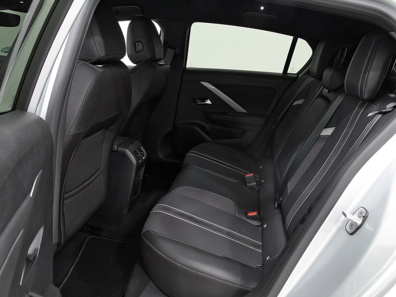 Opel Astra 1.2T XHT 96kW (130CV) GS - foto 9