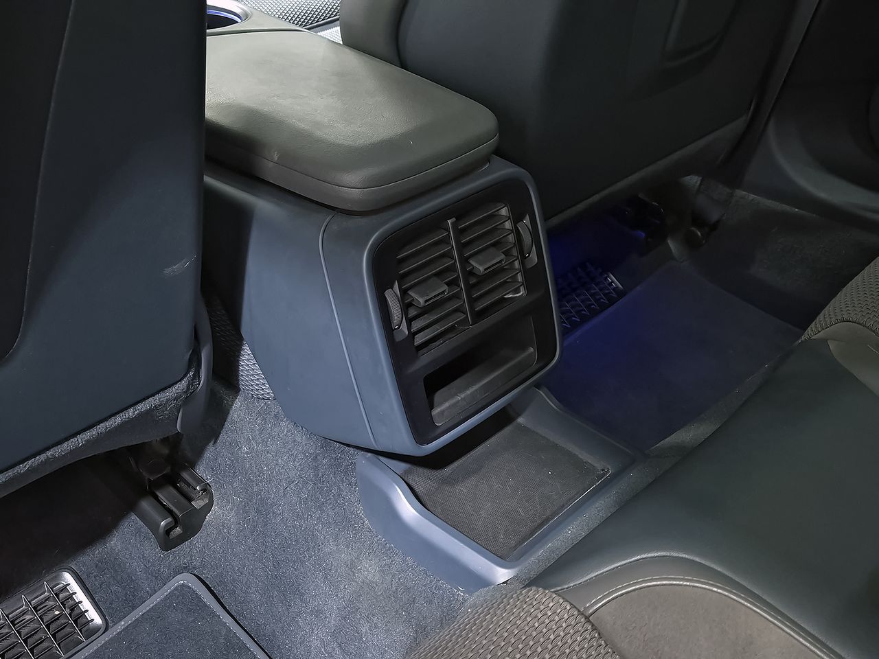 Porsche Taycan 4S Cross Turismo - foto 35