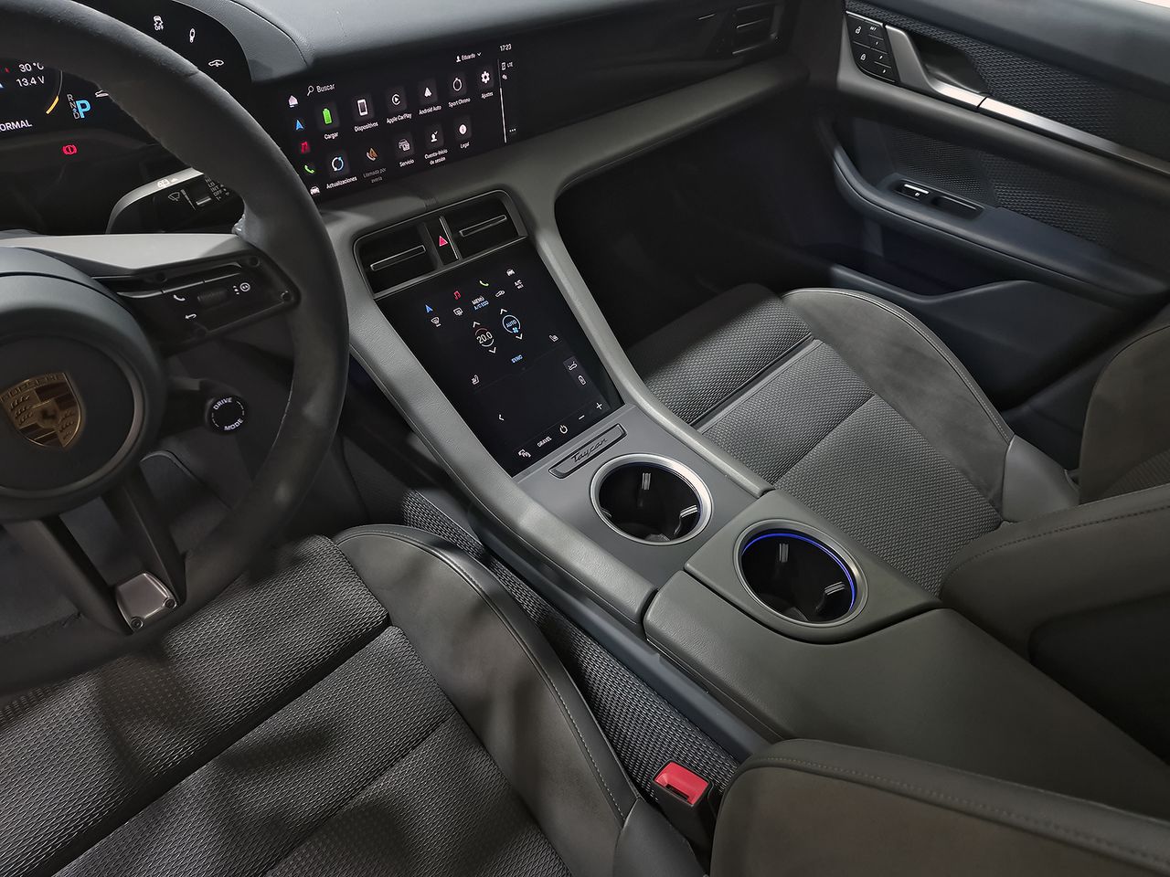 Porsche Taycan 4S Cross Turismo - foto 31