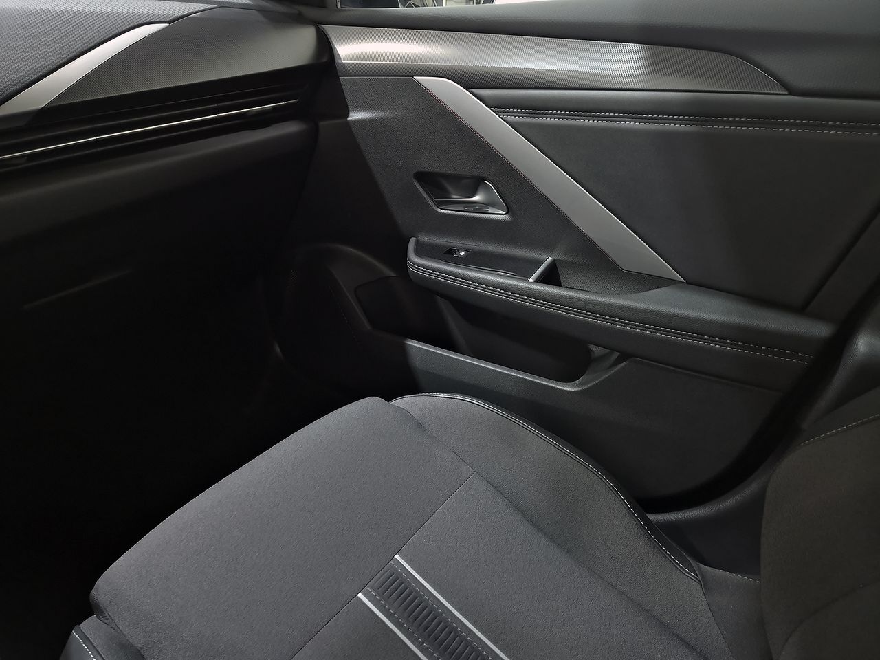 Opel Astra 1.2T XHT 96kW (130CV) GS - foto 30