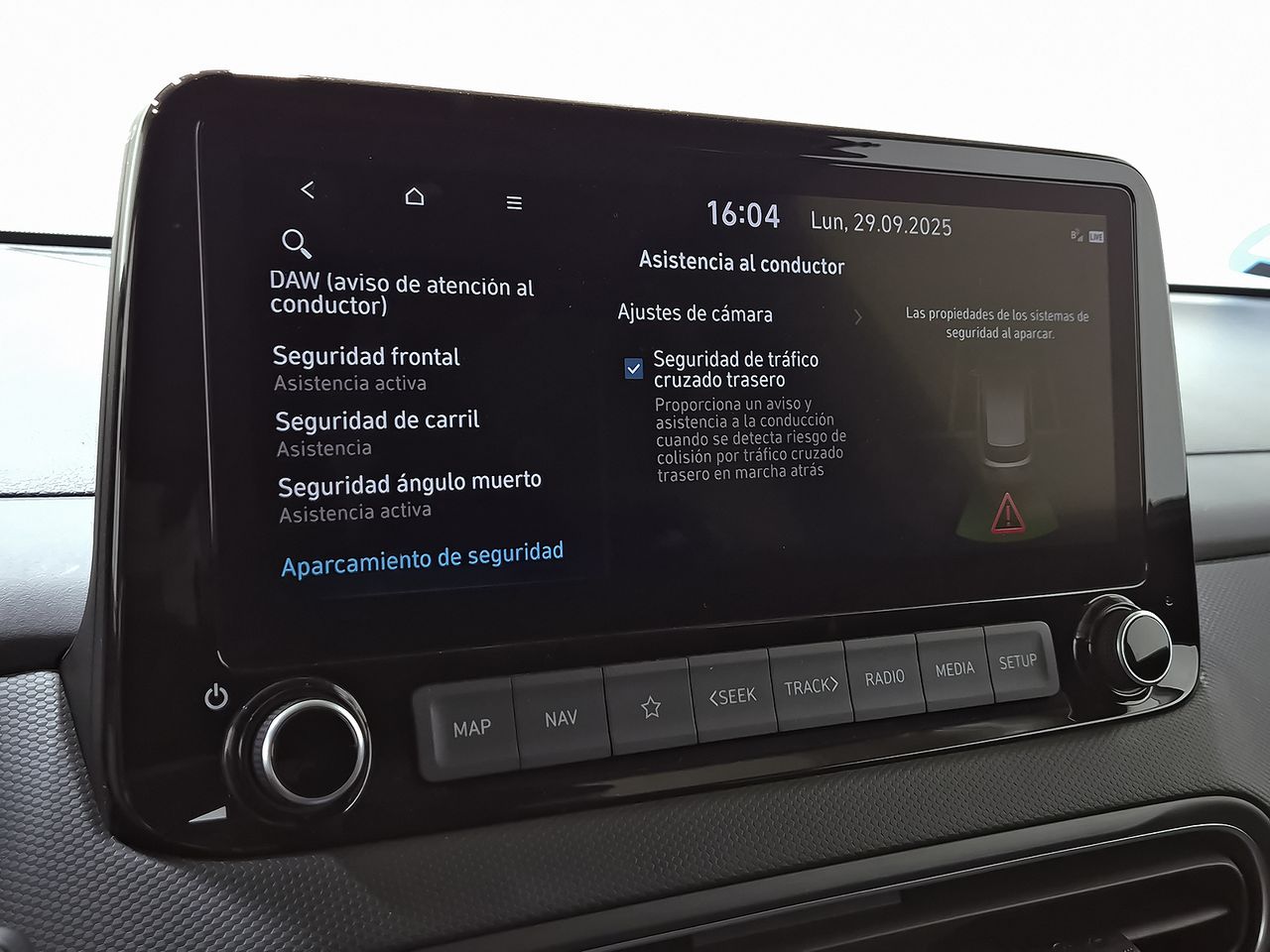 Hyundai Kona 1.6 GDI HEV Tecno 2C DCT - foto 31