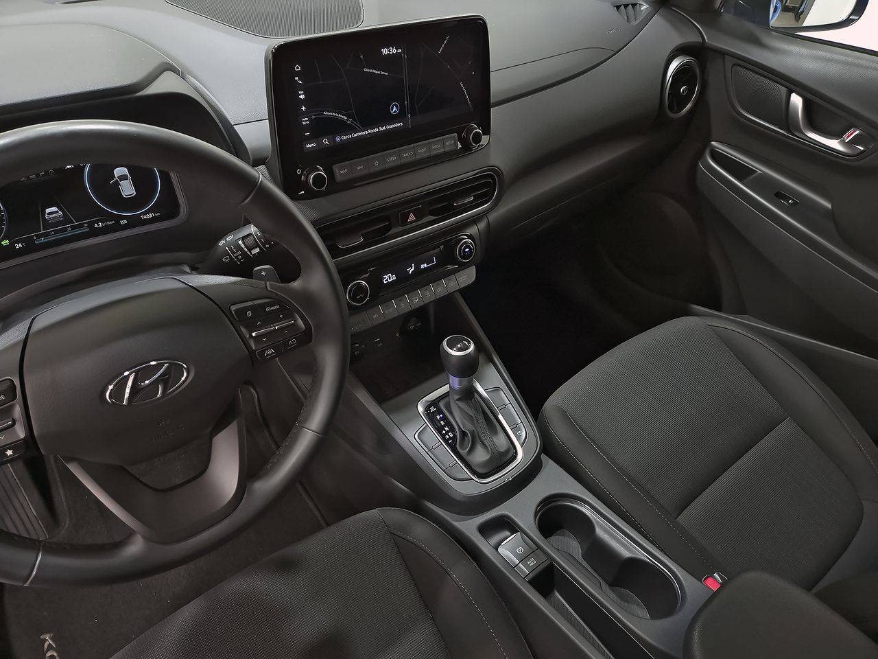 Hyundai Kona 1.6 GDI HEV Tecno 2C DCT - foto 40