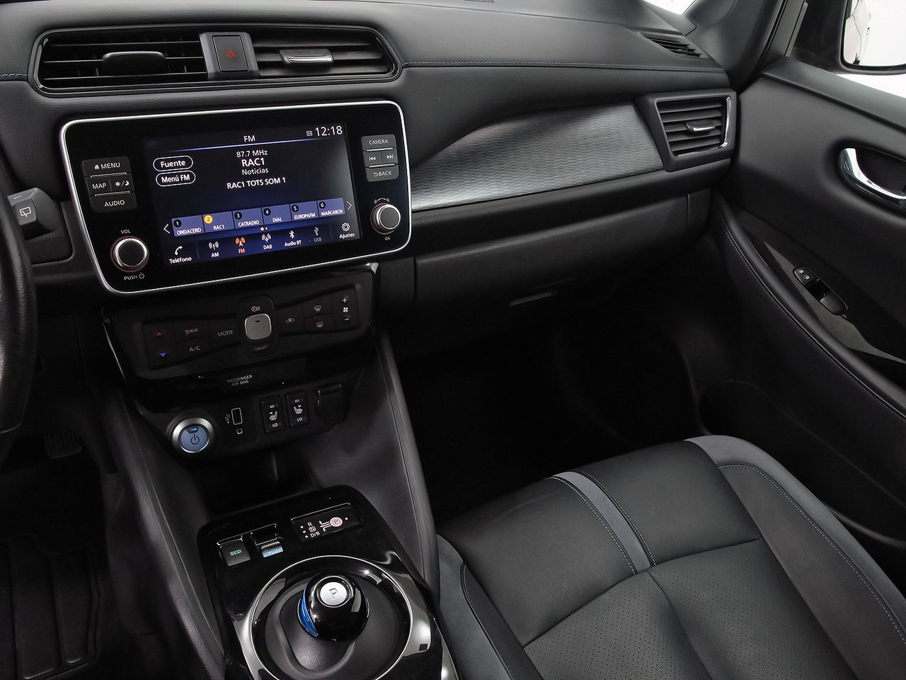 Nissan Leaf 40kWh Tekna - foto 11