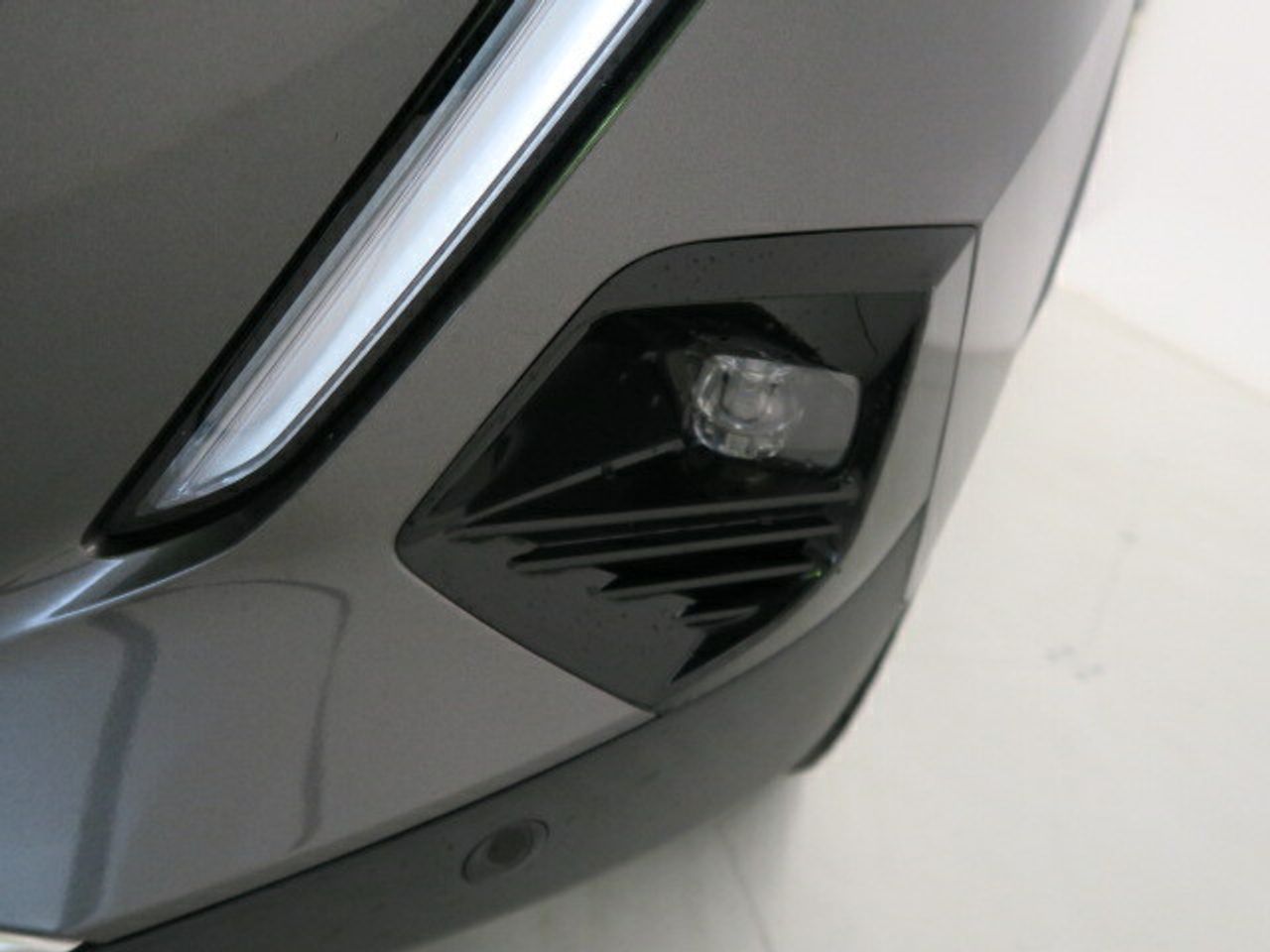 Peugeot 2008 GT Line Puretech 130 S&S BVM6 - foto 24