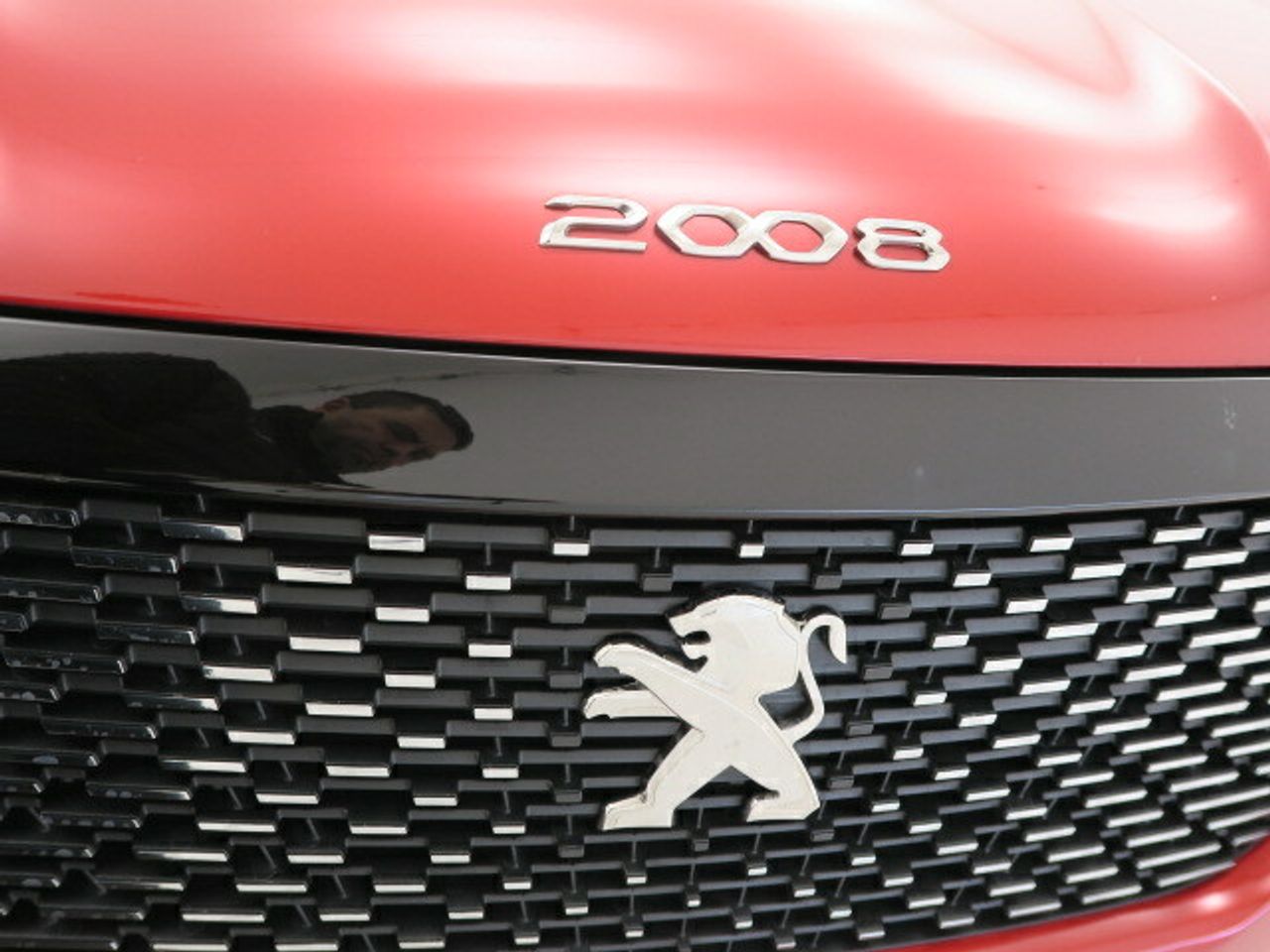 Peugeot 2008 Allure Pack BlueHDI 130 S&S EAT8 - foto 18