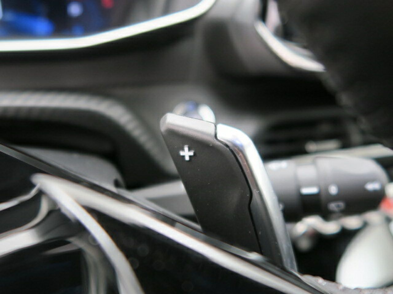 Peugeot 2008 Allure Pack BlueHDI 130 S&S EAT8 - foto 13