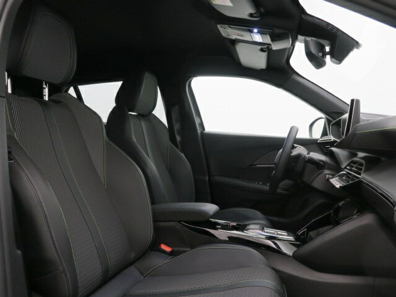 Peugeot 2008 Eléctrico GT 156 (115kW) - foto 16