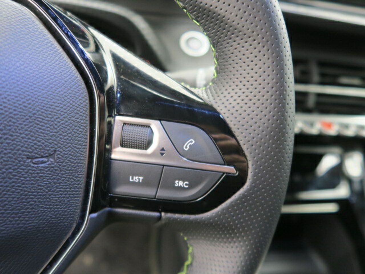 Peugeot 2008 Eléctrico GT 156 (115kW) - foto 10