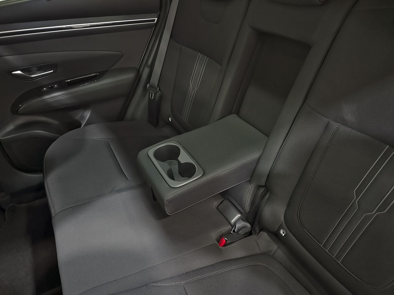 Hyundai Tucson 1.6 TGDI 169kW HEV Tecno Sky Auto - foto 44