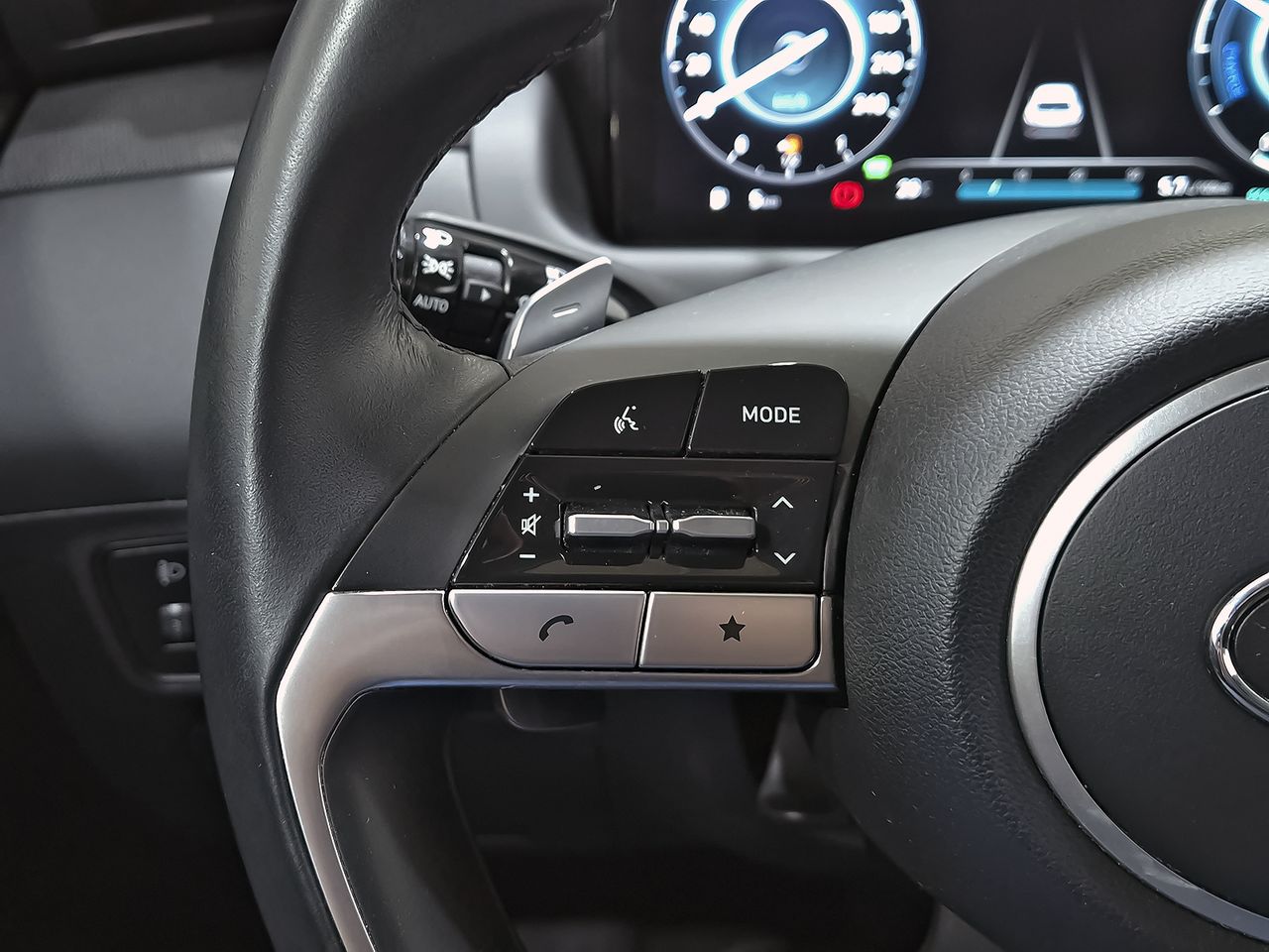 Hyundai Tucson 1.6 TGDI 169kW HEV Tecno Sky Auto - foto 17