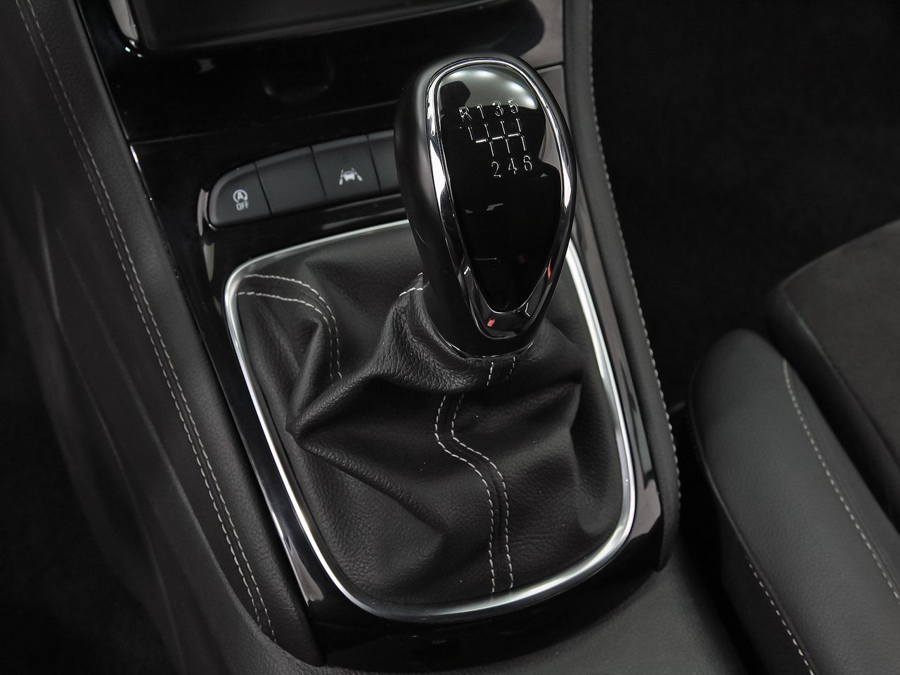 Opel Astra 1.2T SHR 107kW (145CV) Ultimate - foto 33