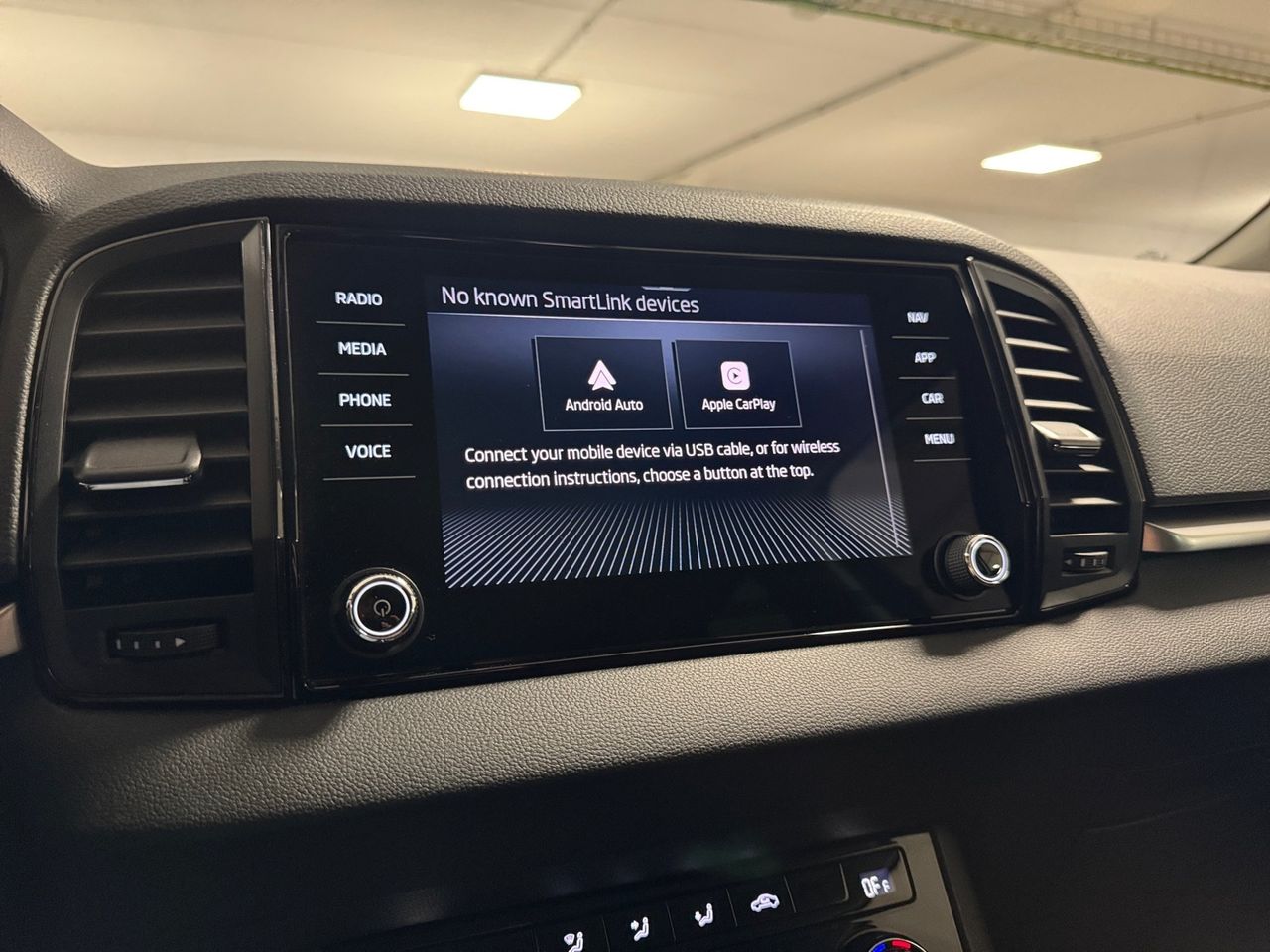 Skoda Karoq 1.5 TSI 110kW (150CV) DSG ACT Selection - foto 17