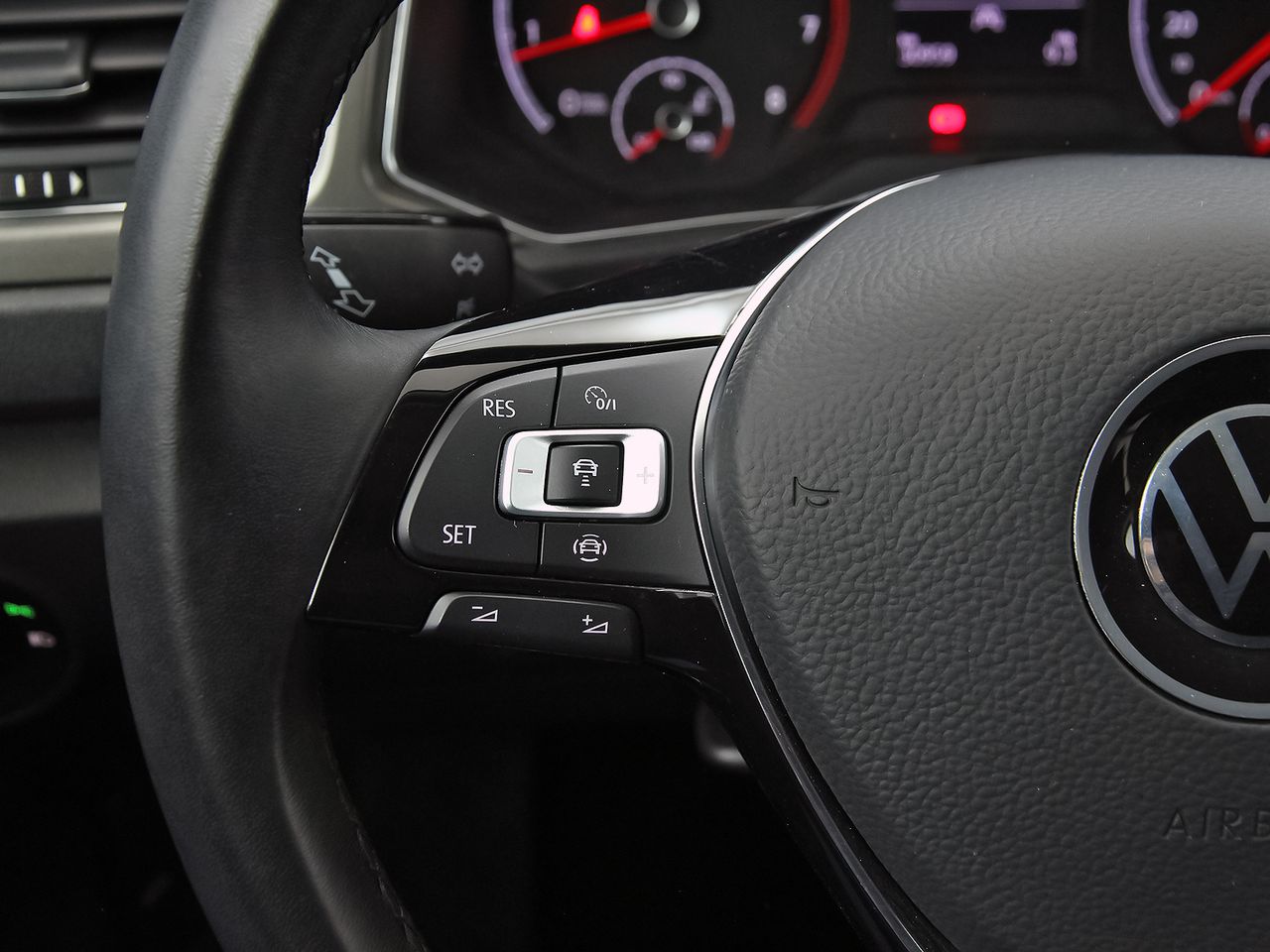 Volkswagen T-Roc Advance R-Line 2.0 TDI 110kW (150CV) DSG - foto 15