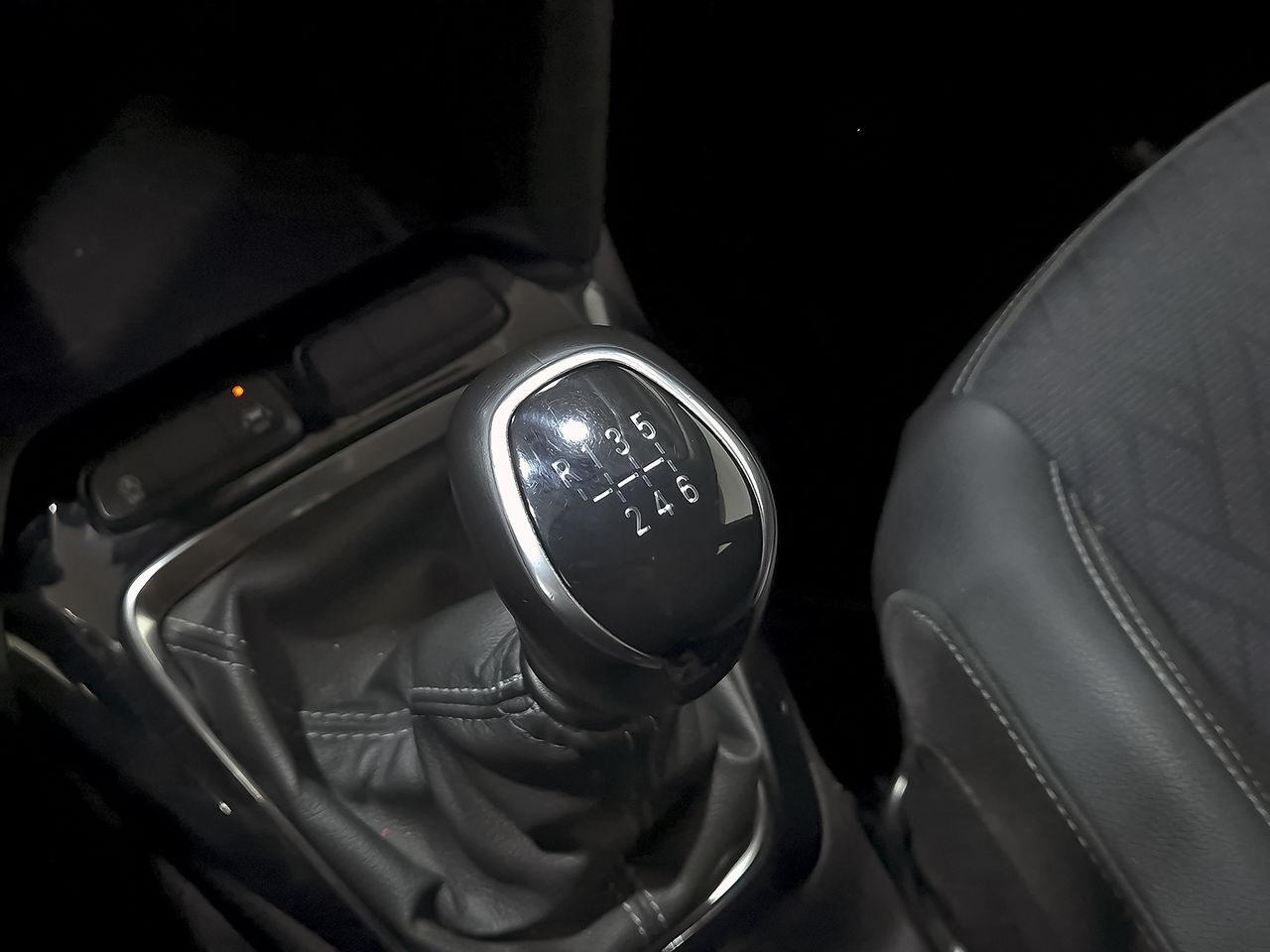 Opel Corsa 1.2T XHL 74kW (100CV) Elegance - foto 24