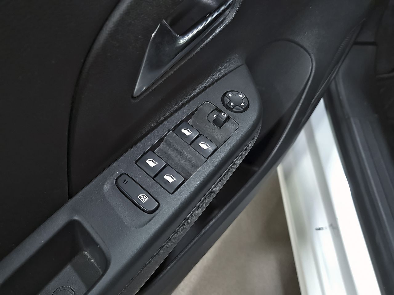 Opel Corsa 1.2T XHL 74kW (100CV) Elegance - foto 11