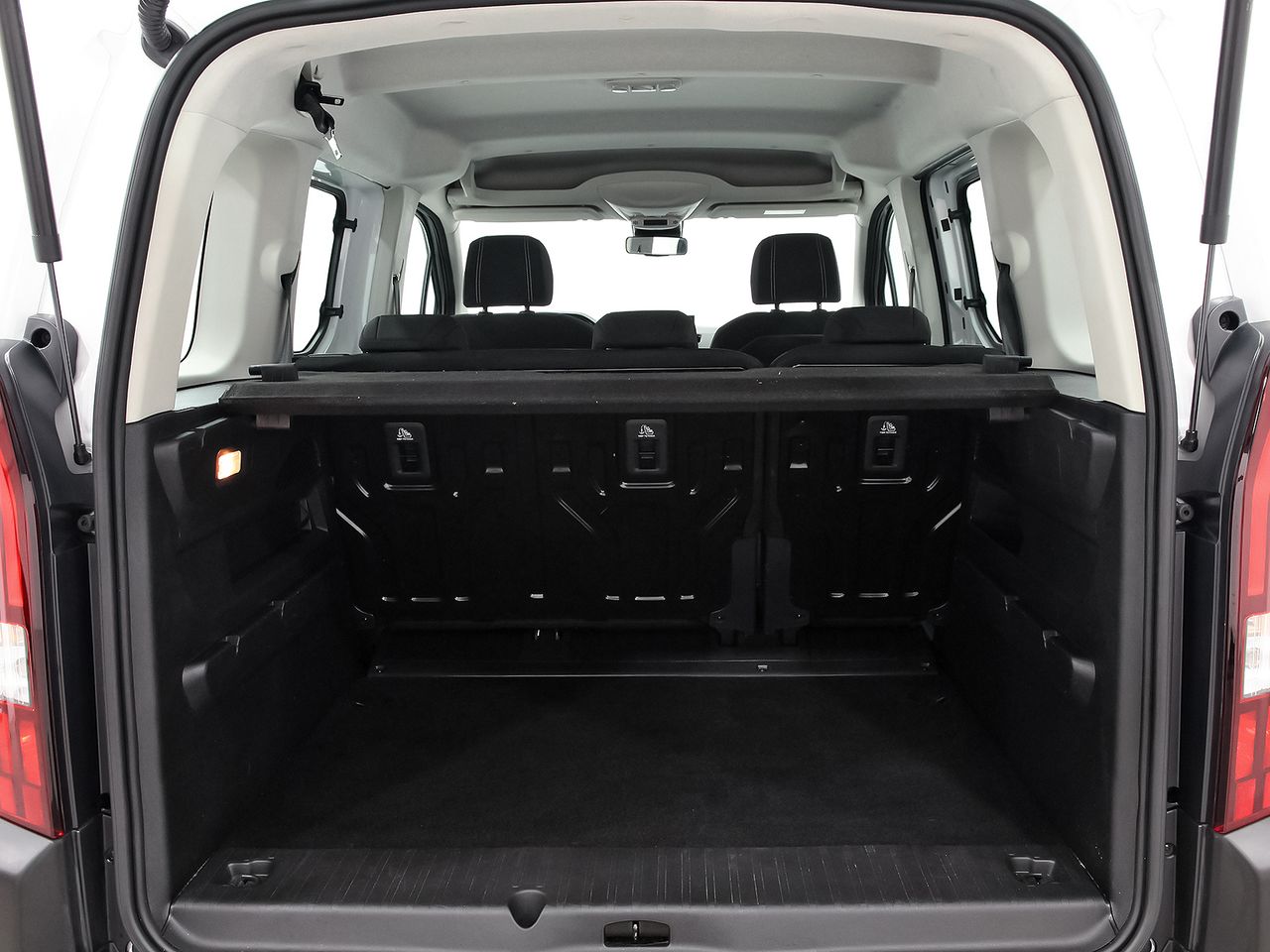 Peugeot Rifter Rifter Allure BlueHDi 100 - foto 11