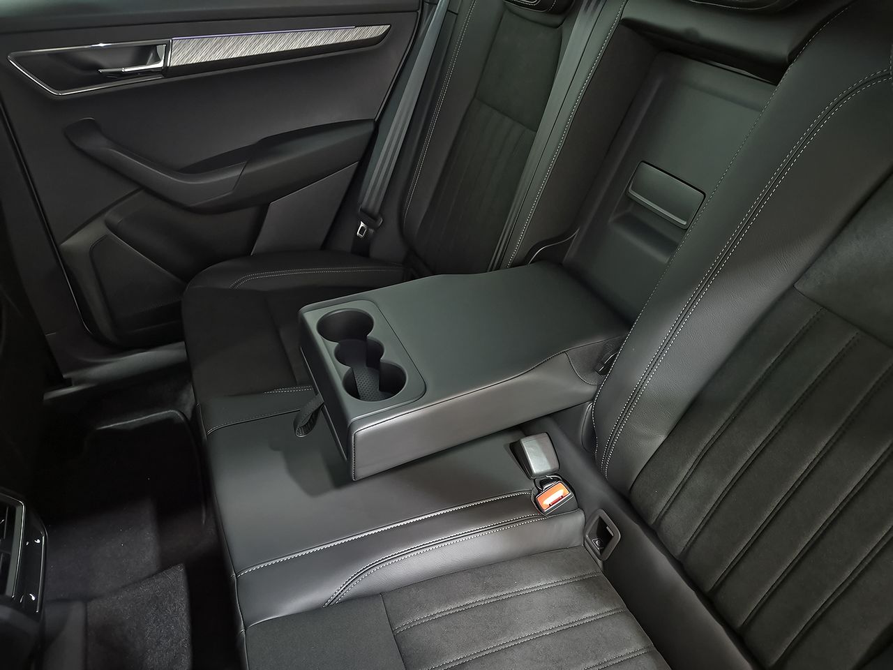 Skoda Karoq 1.5 TSI 110kW (150CV) DSG ACT Plus - foto 32