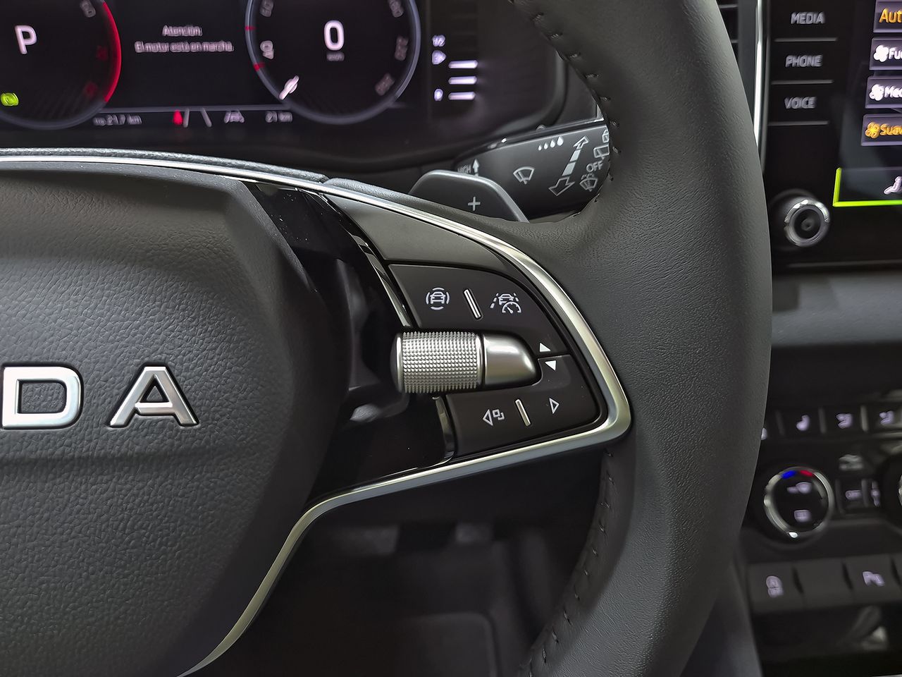 Skoda Karoq 1.5 TSI 110kW (150CV) DSG ACT Plus - foto 27