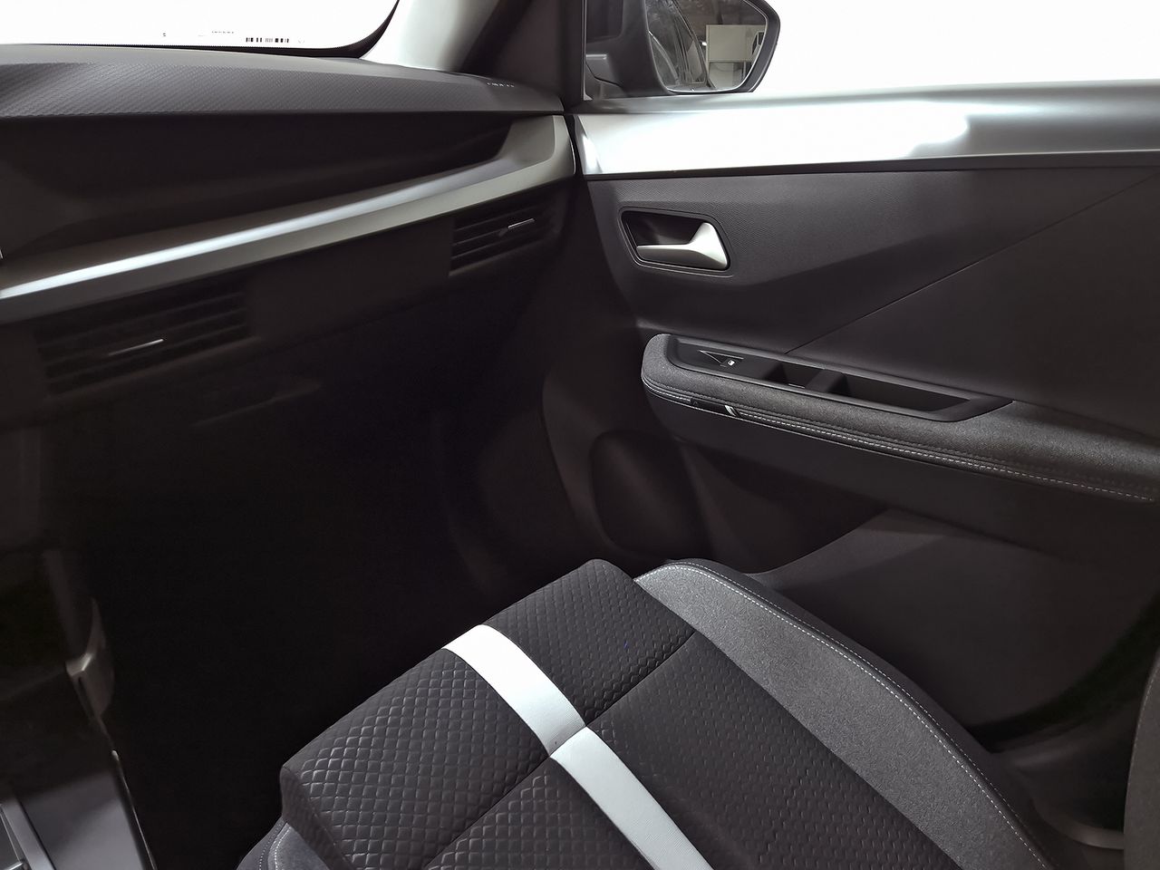 Opel Frontera 1.2T XHT Hybrid eDCT6 100kW GS - foto 25