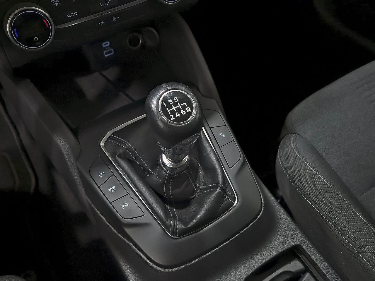 Ford Focus 1.0 Ecoboost MHEV 114kW Active Style SIP - foto 26