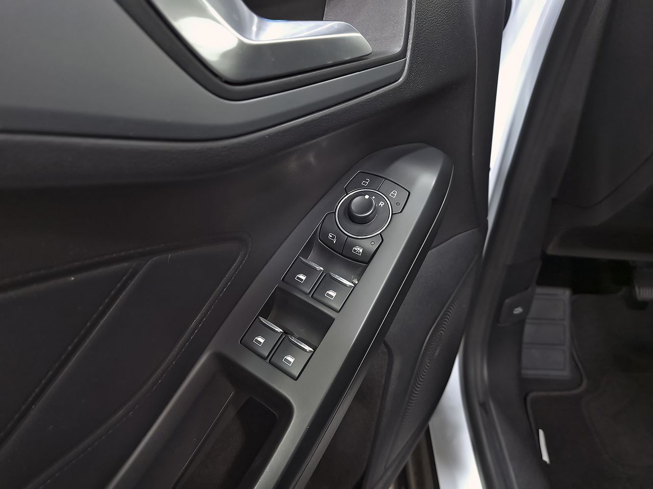 Ford Focus 1.0 Ecoboost MHEV 114kW Active Style SIP - foto 11