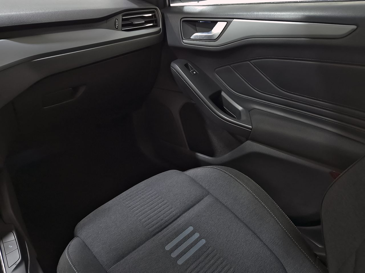 Ford Focus 1.0 Ecoboost MHEV 114kW Active Style SIP - foto 28