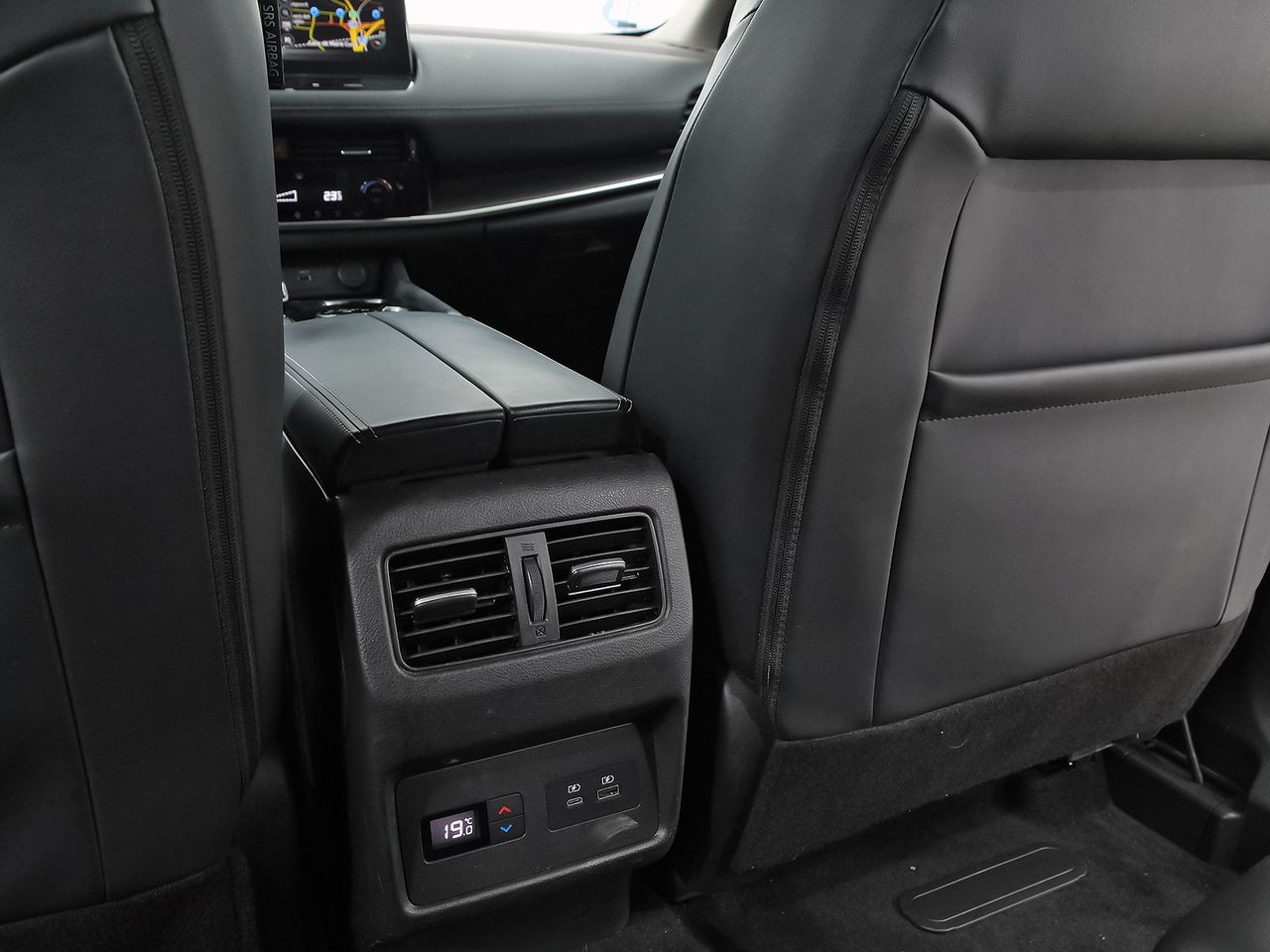 Nissan X-Trail 5pl 1.5 e-4ORCE 158kW 4x4 A/T Tekna - foto 38