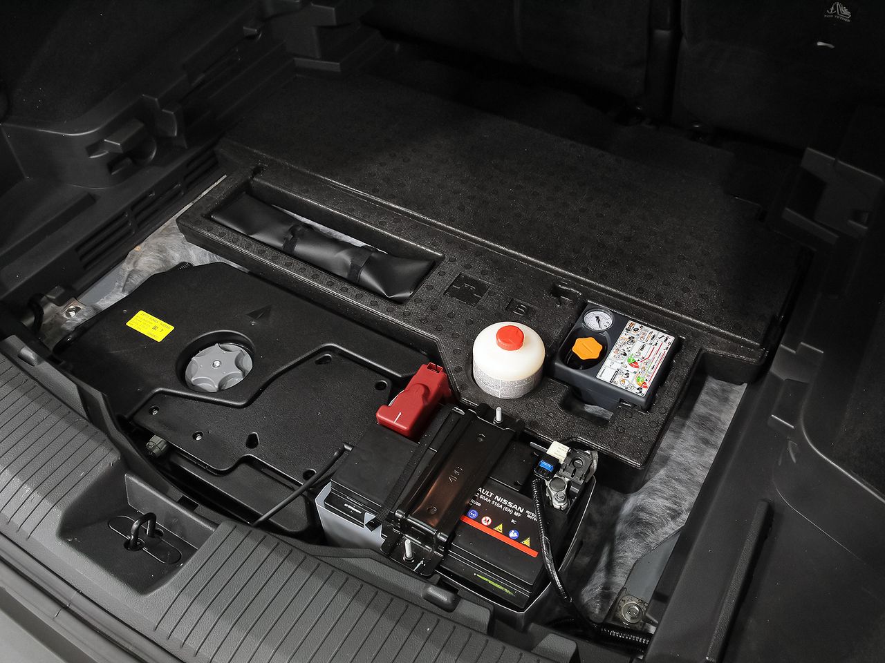 Nissan X-Trail 5pl 1.5 e-4ORCE 158kW 4x4 A/T Tekna - foto 40