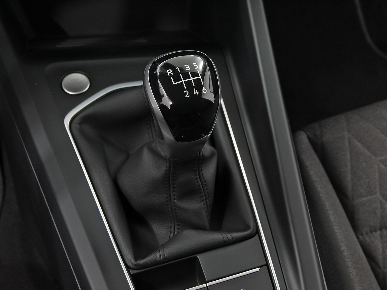 Volkswagen Golf "Más" 1.5 TSI 85kW (115CV) - foto 34