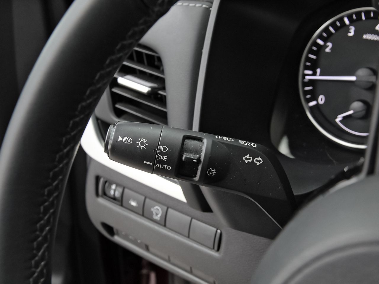 Nissan Qashqai DIG-T 116kW (158CV) mHEV Xtronic Acenta - foto 15