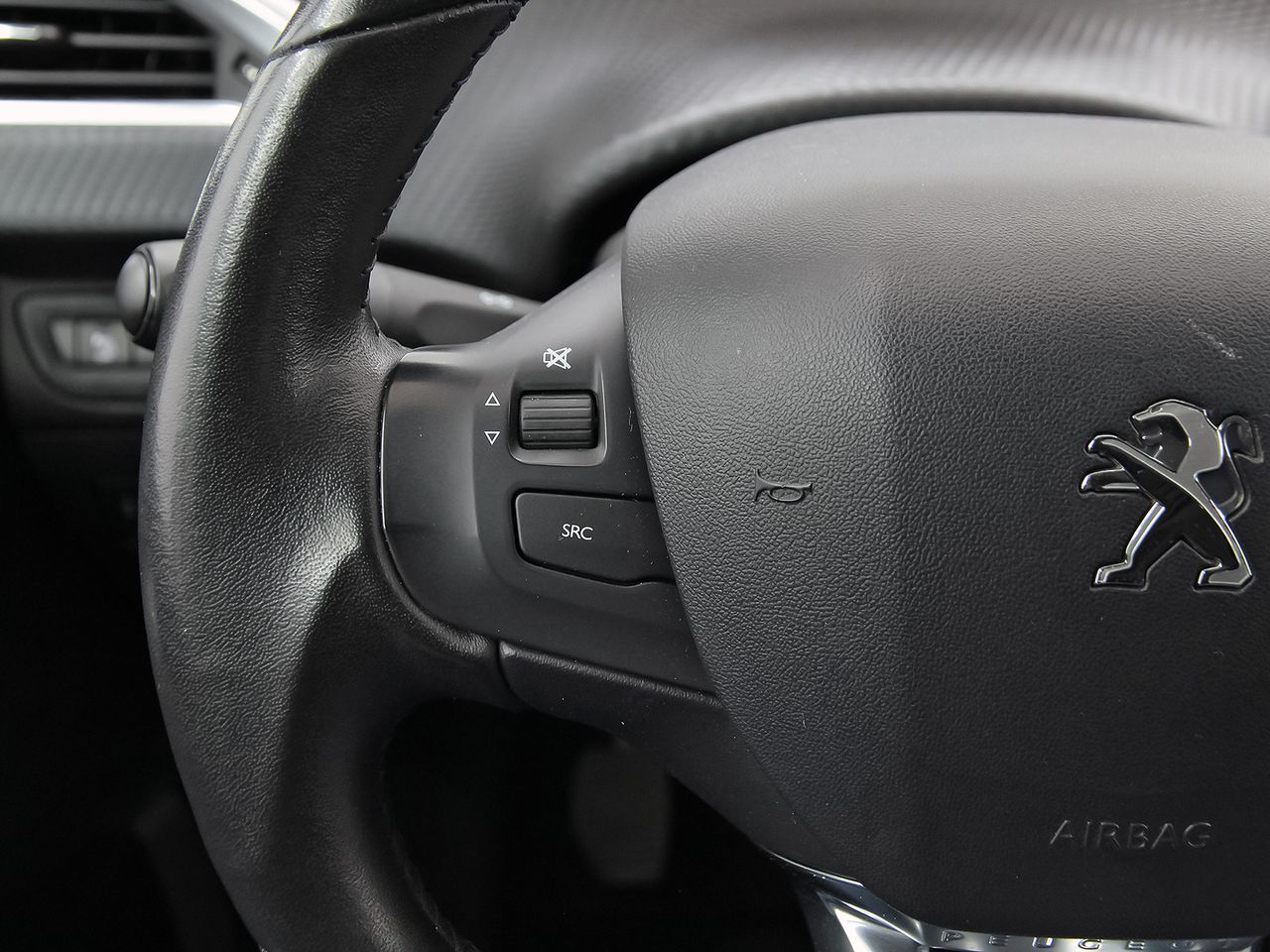 Peugeot 208 PureTech 73kW (100CV) Allure - foto 17