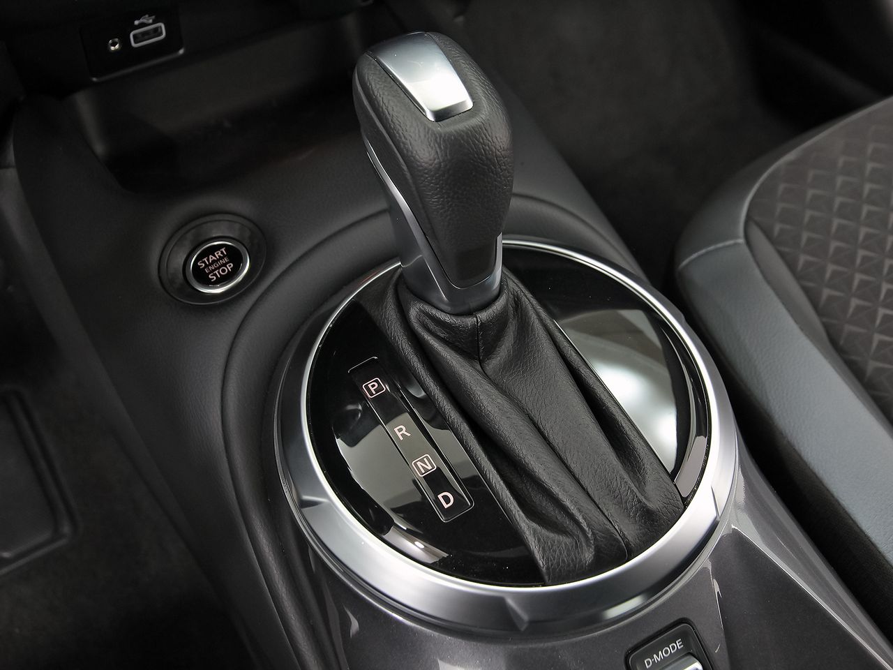 Nissan Juke DIG-T 84 kW (114 CV) DCT 7V N-Connecta - foto 27