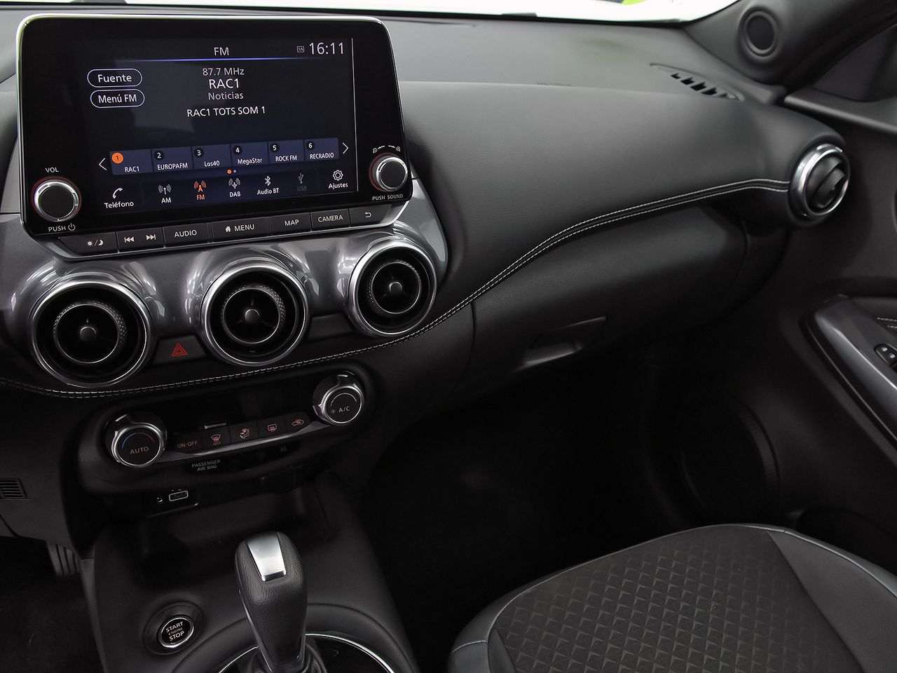 Nissan Juke DIG-T 84 kW (114 CV) DCT 7V N-Connecta - foto 11