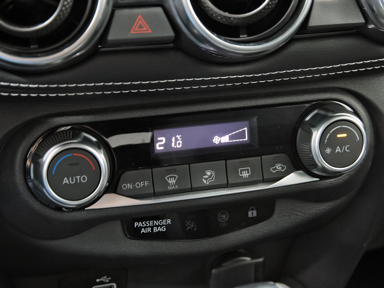 Nissan Juke DIG-T 84 kW (114 CV) DCT 7V N-Connecta - foto 21