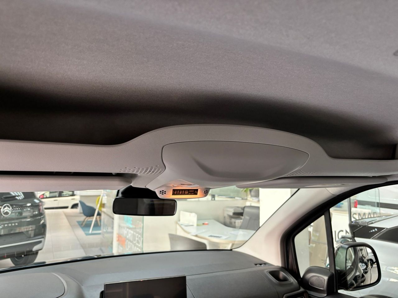 Citroën Berlingo Talla XL BlueHDi 130 S&S PLUS Auto - foto 23