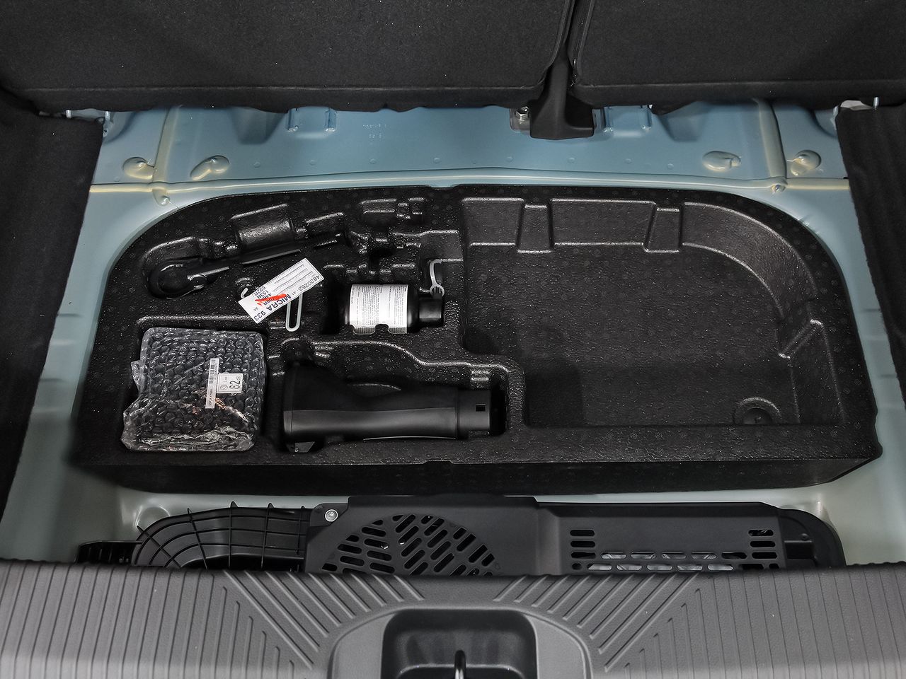 Nissan Micra Long Range 4x2 Tekna - foto 38